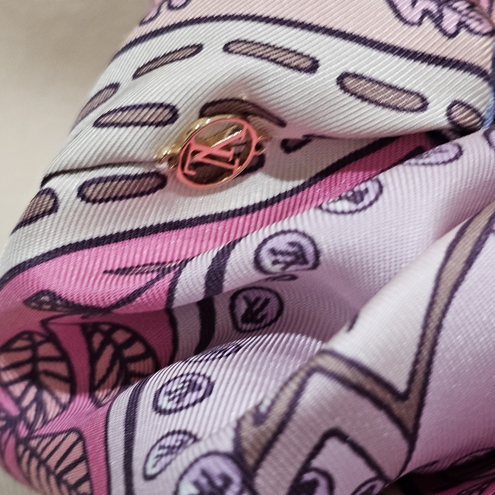 LOUIS VUITTON SCRUNCHIE HAIR ACCESSORY HAIR RIBBON CREME PINK MONOGRAM LARGE SIZ - Picture 7 of 17